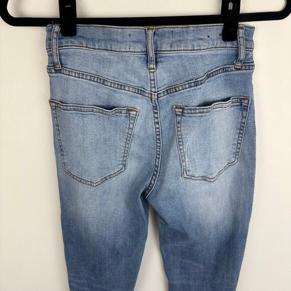 DSTLD Womens High Rise Button Fly Distressed Mom Medium Wash Blue Jeans 26 x 30 - Picture 5 of 11